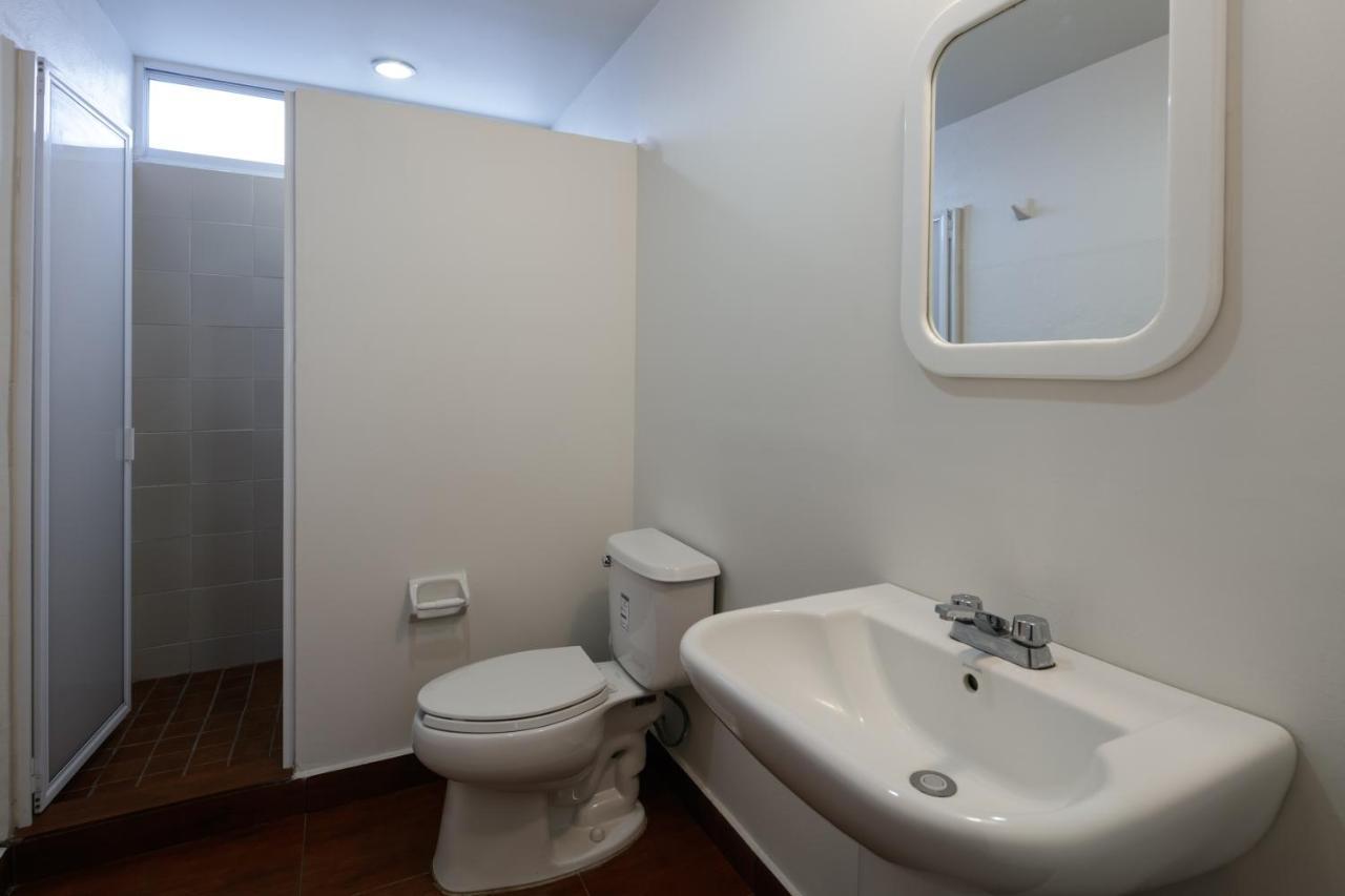 Apartamentos West End Guadalajara Eksteriør bilde