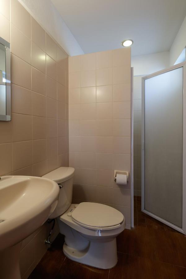Apartamentos West End Guadalajara Eksteriør bilde